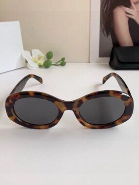 CELINE Tortoiseshell Oval Sunglasses - Brown